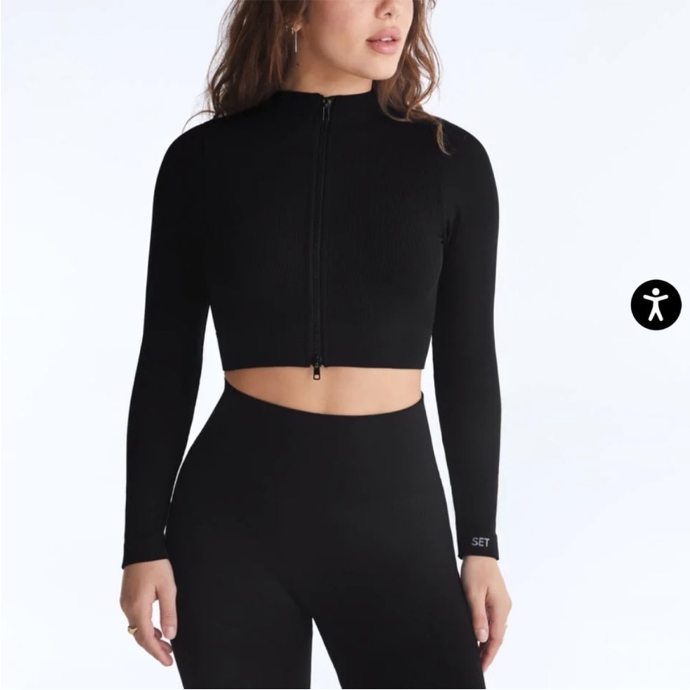 SET Active Women's Sculptflex Cropped Zip Up Jacket - Size Medium athleisure